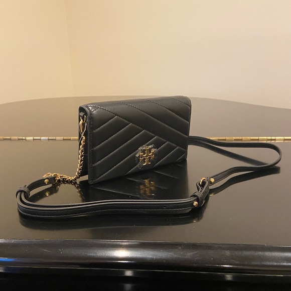 NWT authentic rare luxury minimalist Tory Burch Kira Chevron Phone Crossbody - Picture 7 of 17